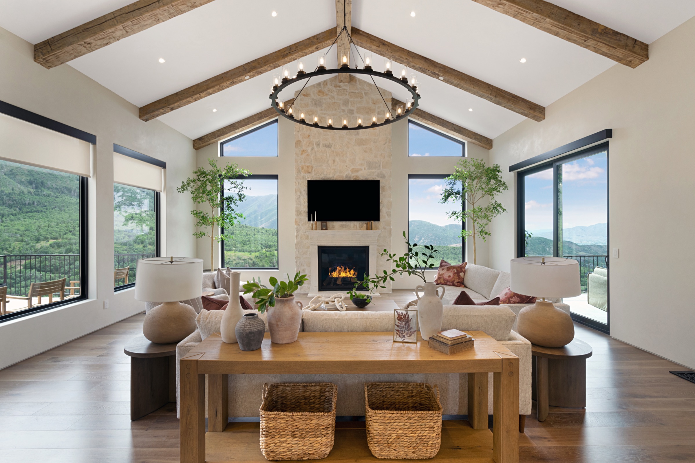 Vaulted great room